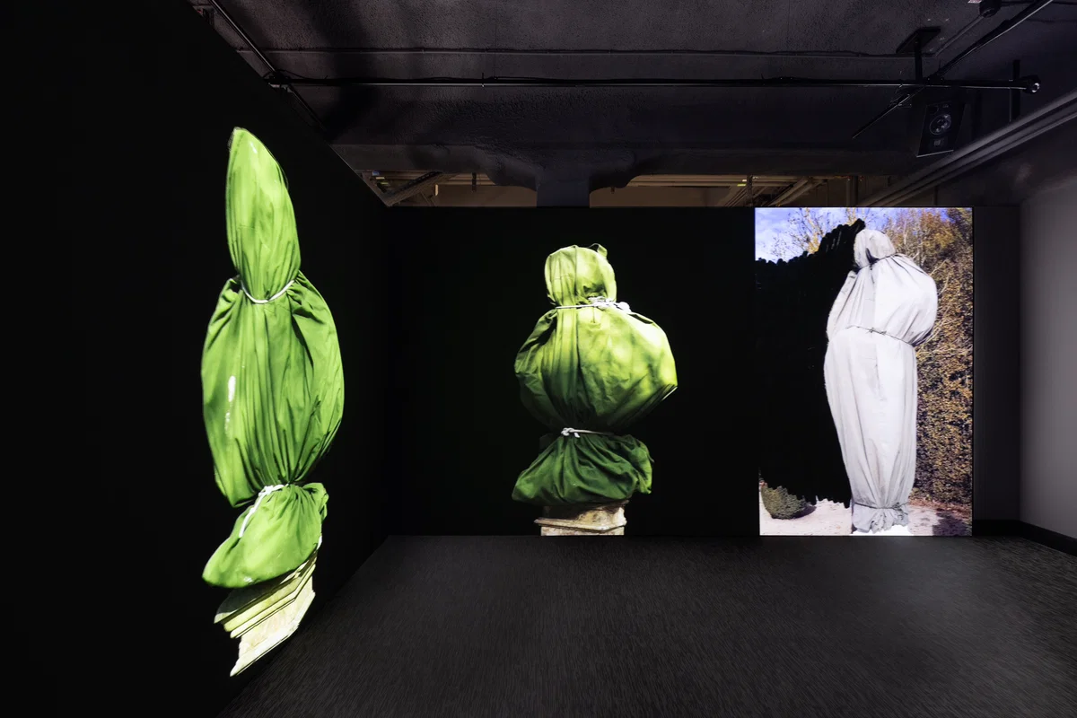 Viviane Sassen — The Body as Sculpture